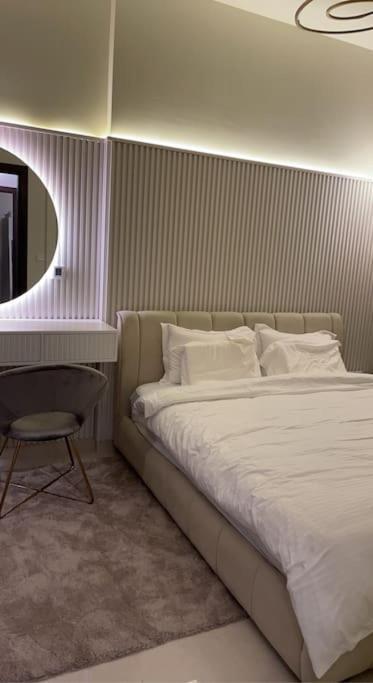 New Luxury Modern Canal View. Apartment Dubai Exterior photo