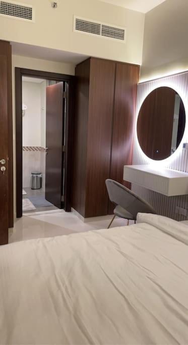 New Luxury Modern Canal View. Apartment Dubai Exterior photo