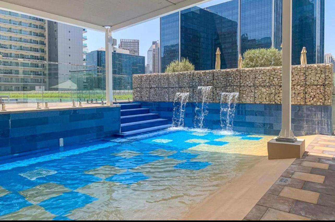 New Luxury Modern Canal View. Apartment Dubai Exterior photo